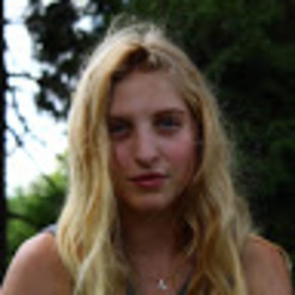 Meet your Posher, Olivia - Picture 1 of 1